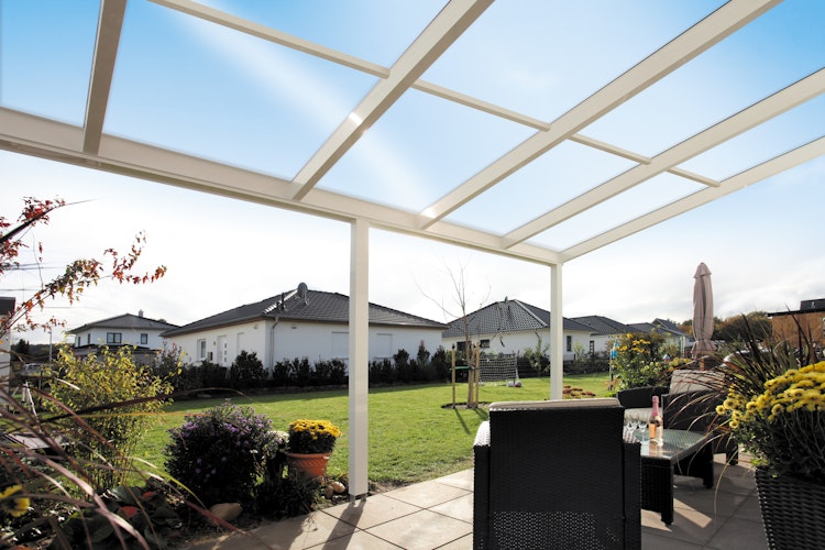Skan Holz Aluminium Terrassenüberdachung Monza Breite 541 cm